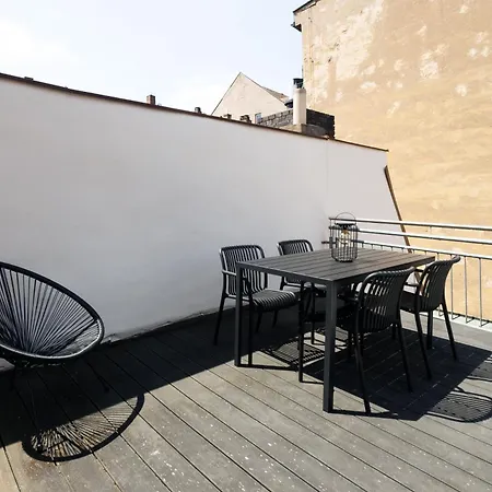 Altstadt Maisonette Mit Dachterasse In - H4 Апартаменты