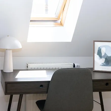 Altstadt Maisonette Mit Dachterasse In - H4 Апартаменты